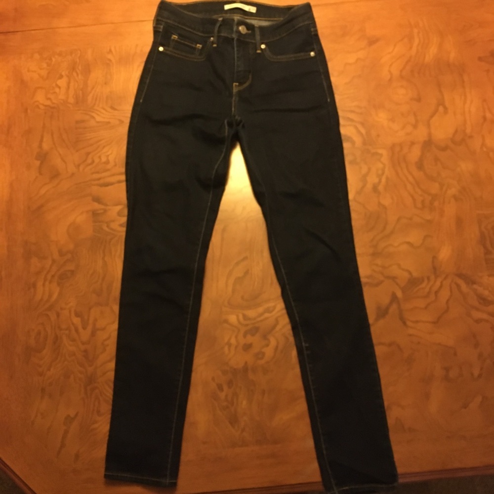 women’s levi’s shaping skinny jeans
